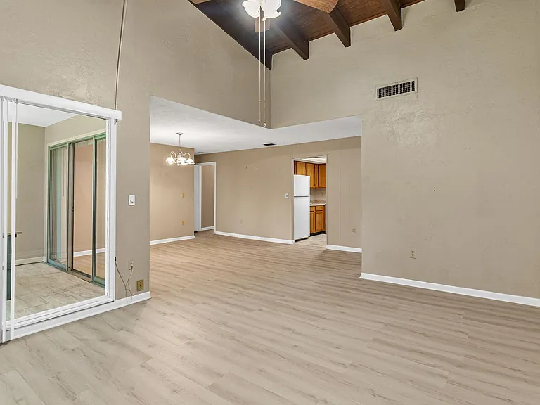 14202 Sandalwood Dr — Photo 9