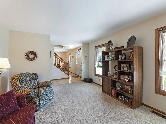4th image of 12115 Waywood Dr