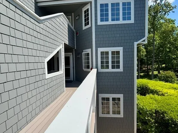36 Spinnaker Cove Dr, Midlothian, VA 23112