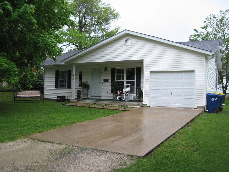 1st image of 407 E Ellis St