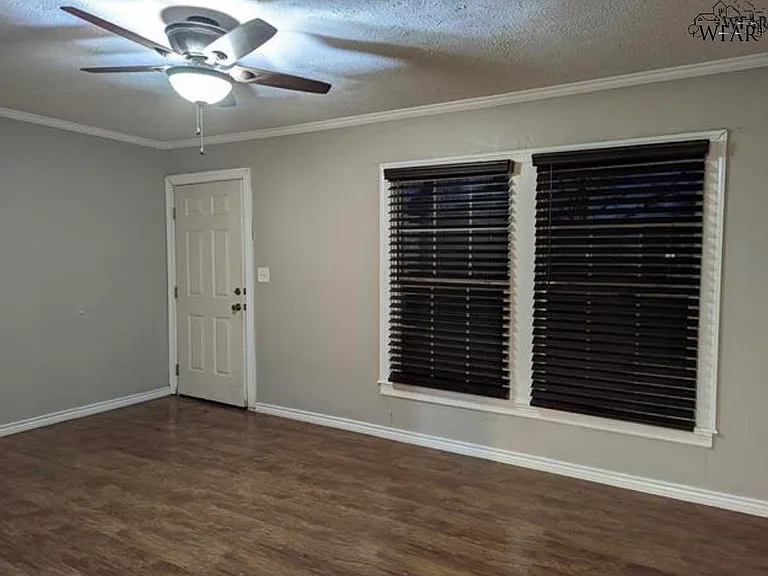 3208 Avenue Q — Photo 12
