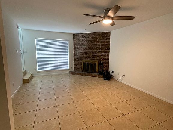 3rd image of 2505 Bering Dr Unit 7