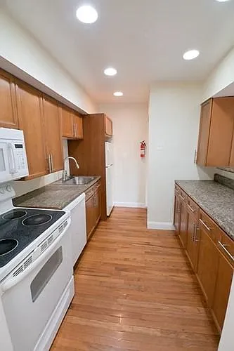 3814 Burlingame Pl — Photo 11