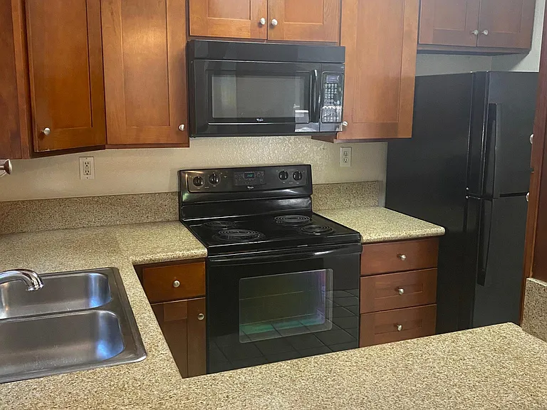 11353 Avenida De Los Lobos #E — Photo 3