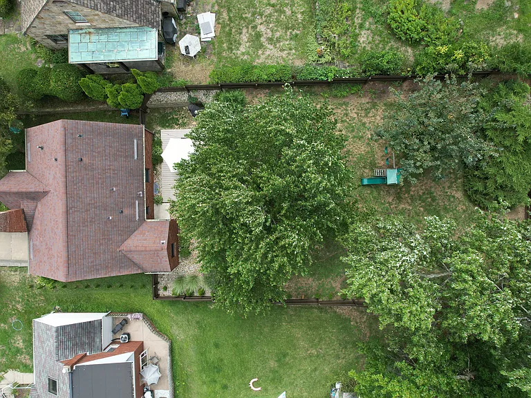 40 W Manilla Ave — Photo 16