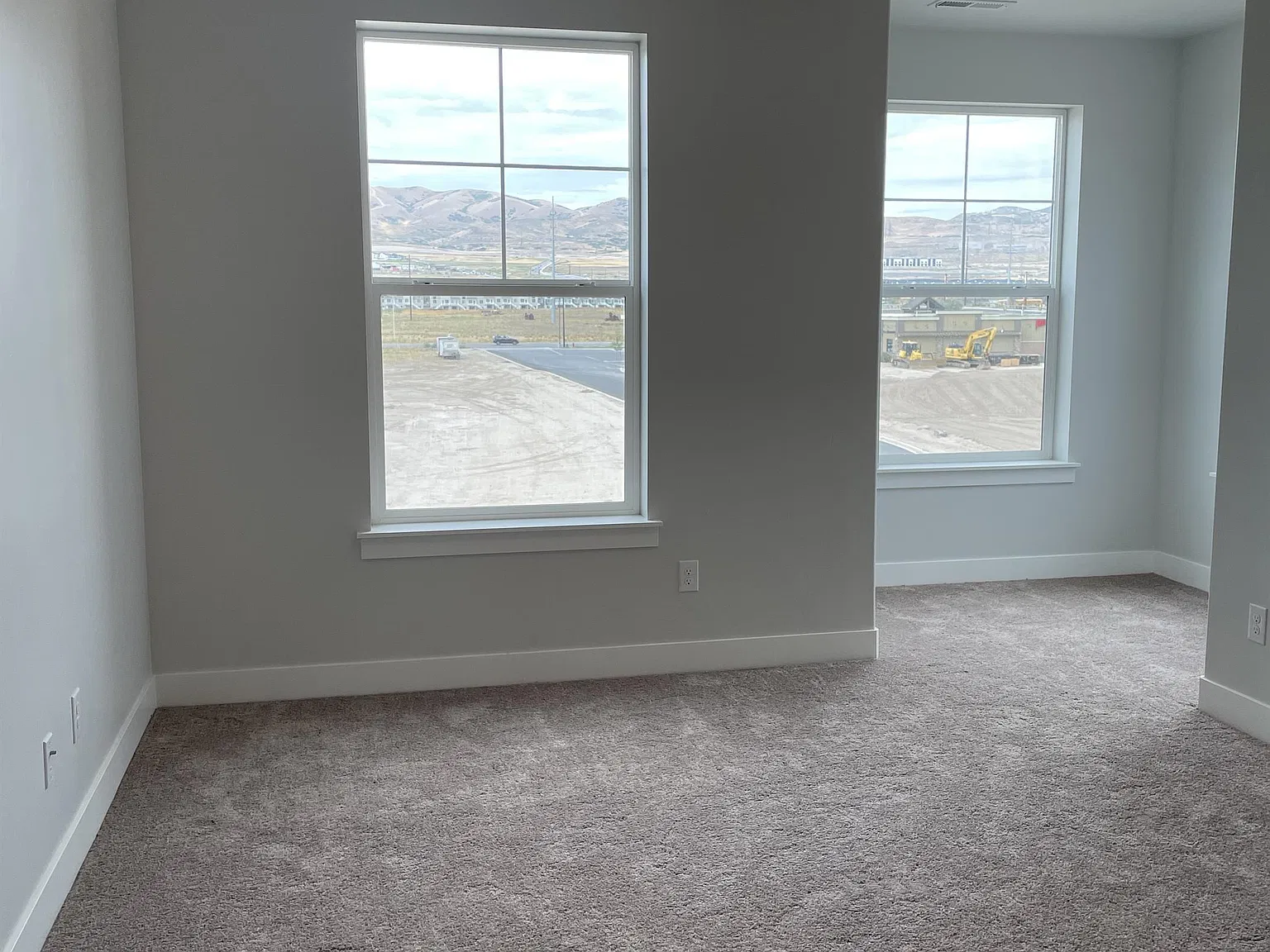 1923 N 3410 W N301 - AD - 1 — Photo 3