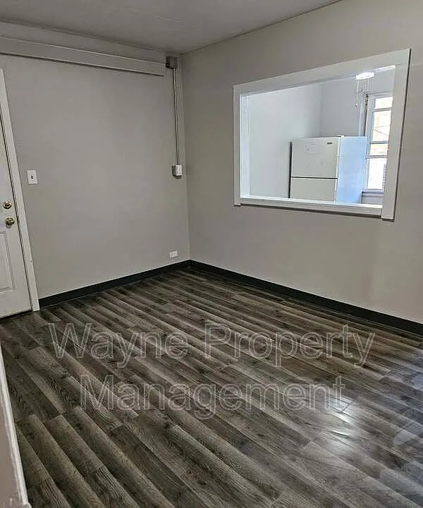 21 N Federal St #2