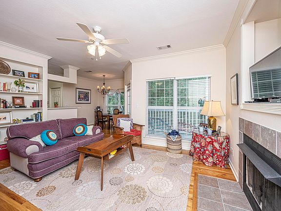 2nd image of 700 Daniel Ellis Dr APT 5207