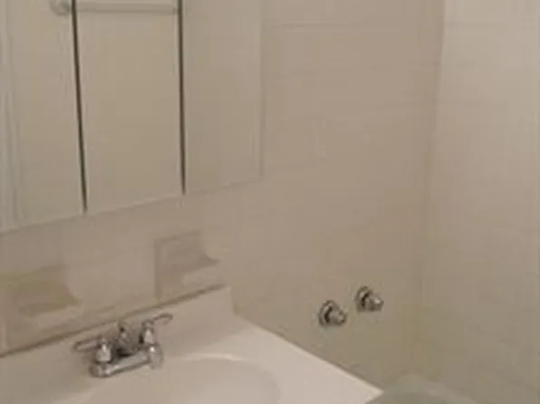 175 West 12th Street image 1 of 4