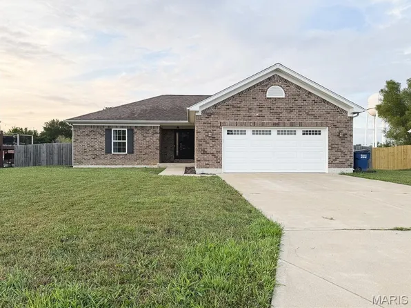 205 Bilbo Ln, Wright City, MO 63390