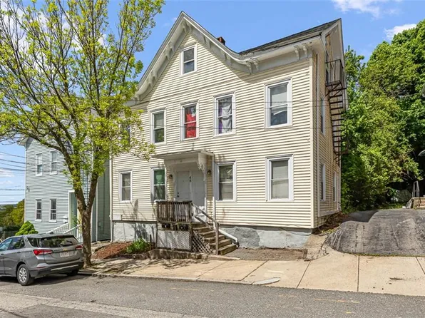 48 Calais St, Providence, RI 02908