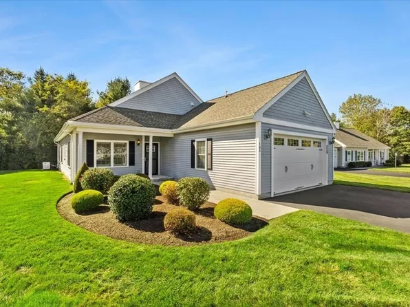 105 Clubhouse Cir, Raynham, MA 02767