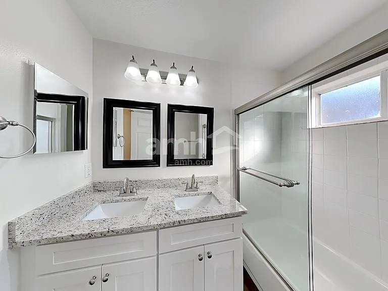 2273 Heathwood Cir — Photo 13