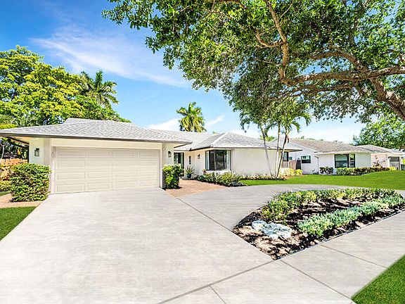 2nd image of 3028 NW 28th Avenue