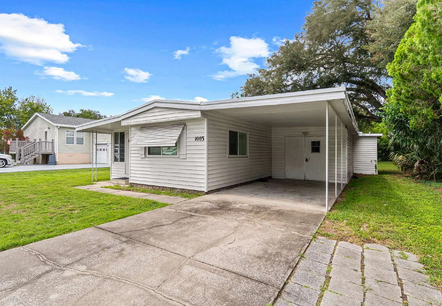 2 bed, 1.0 bath, 952 sqft, $1,200 — Photo 3