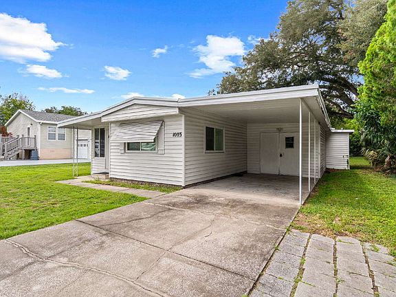 3rd image of 1003 Nell Way