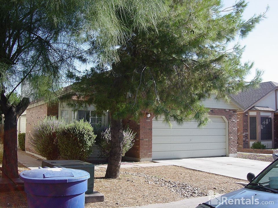 2nd image of 1231 W Boxelder Cir