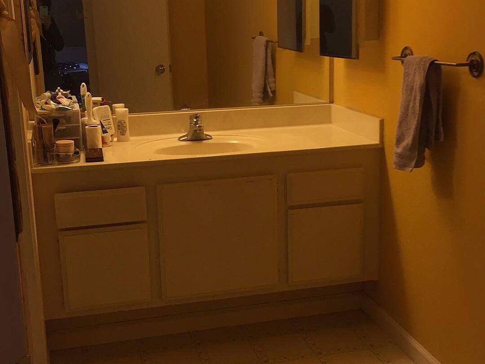 2nd image of 3269 Caminito Eastbluff Unit 208