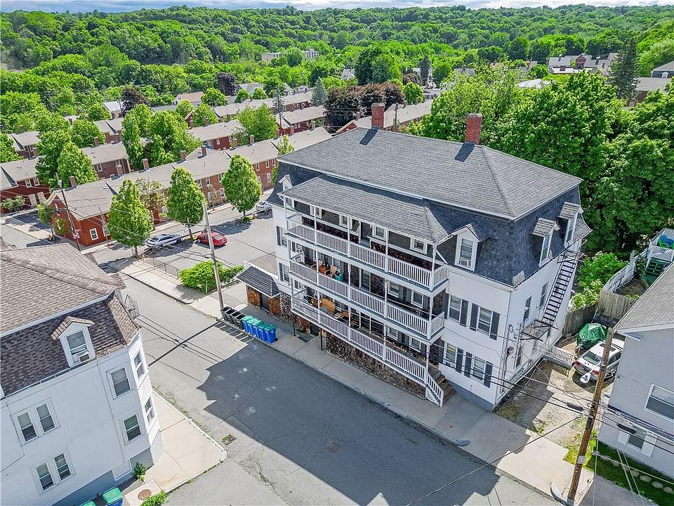 1st image of 68 Winter St