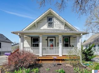 2953 S 11th St, Lincoln, NE 68502