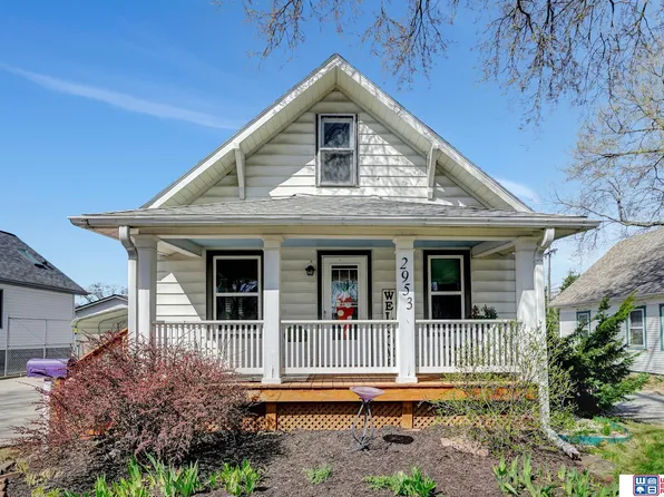 2953 S 11th St, Lincoln, NE 68502
