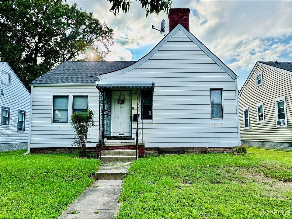 1st image of 2824 Wellington St