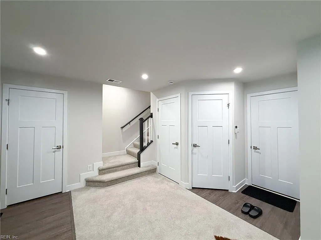 3 bed, 2.5 bath, $2,645 — Photo 2