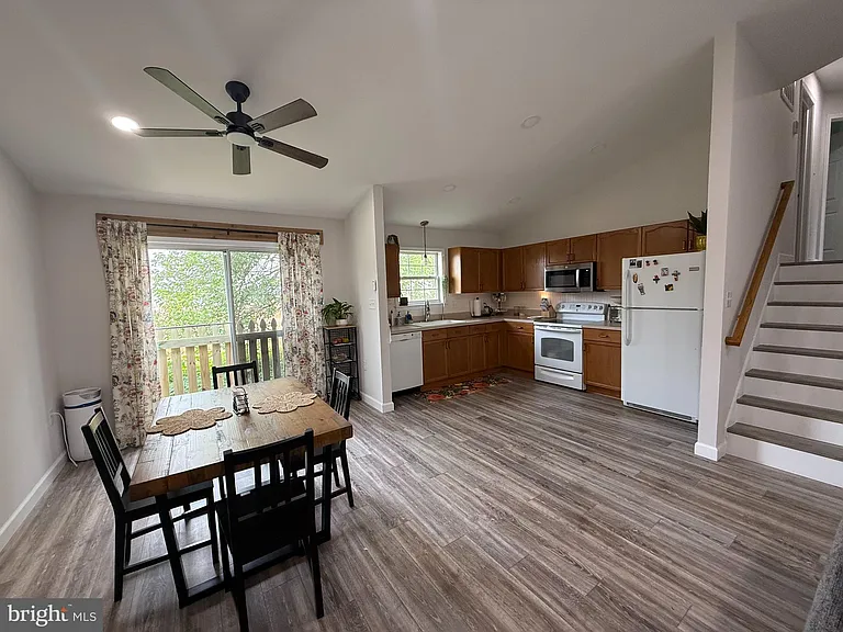 305 Crosswinds Dr — Photo 6