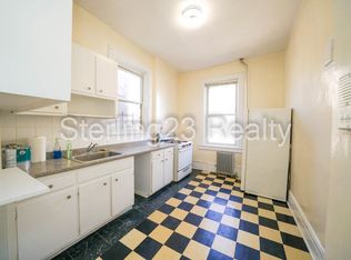 30-50 23rd St #3LL, Astoria, NY 11102