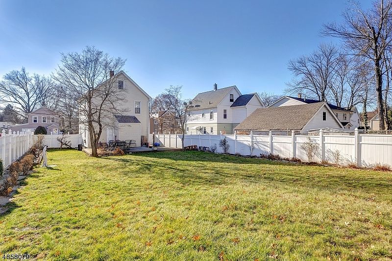 2nd image of 173 Phelps Ave