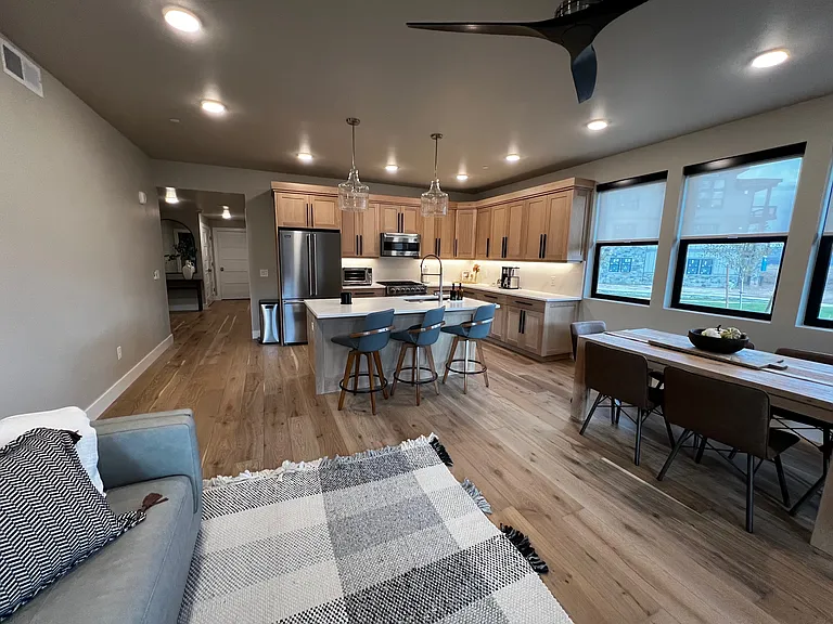 1166 W Helling Cir #103 — Photo 8