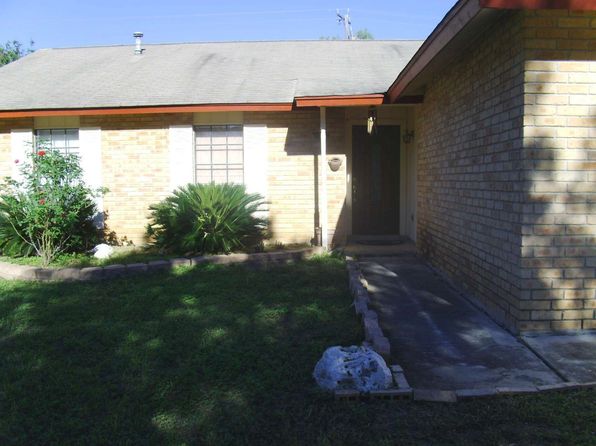 2107 Crested Walk