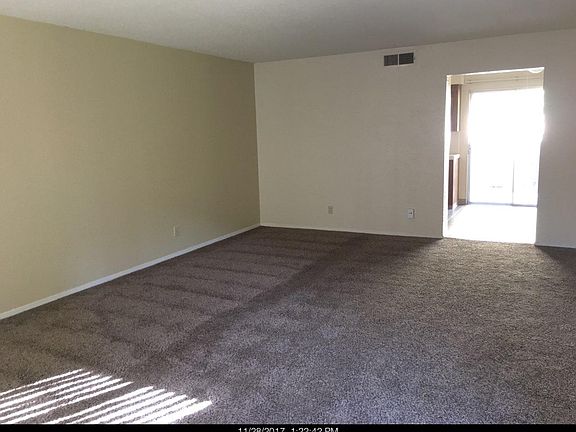 5th image of 5085 N Del Mar Ave