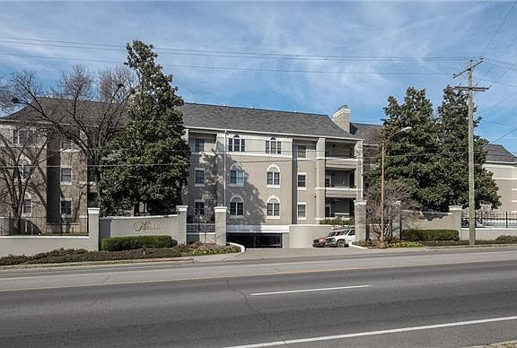 2nd image of 3818 W End Ave APT 102