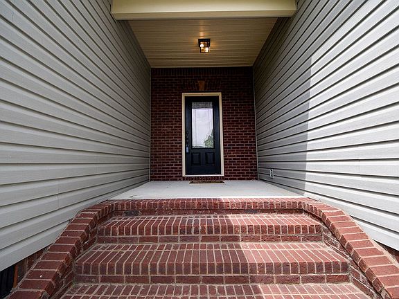 3rd image of 5353 Rose Glen Ct