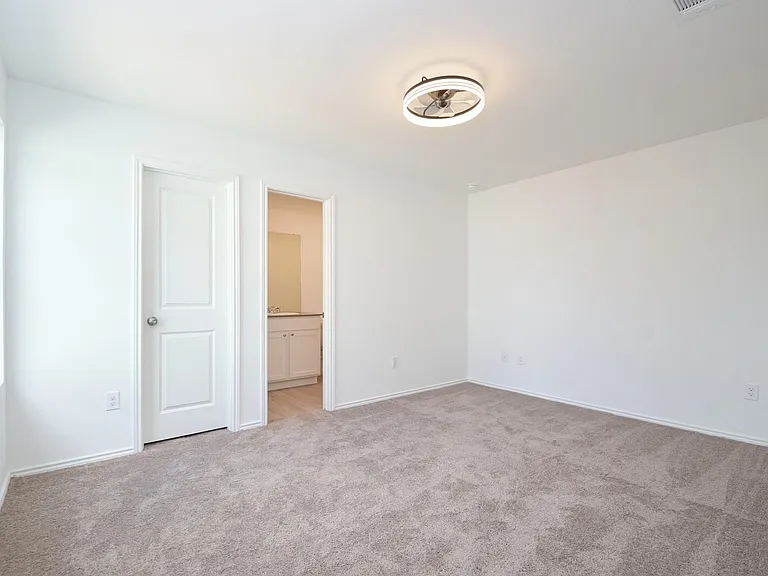7626 Chancery Gate — Photo 9