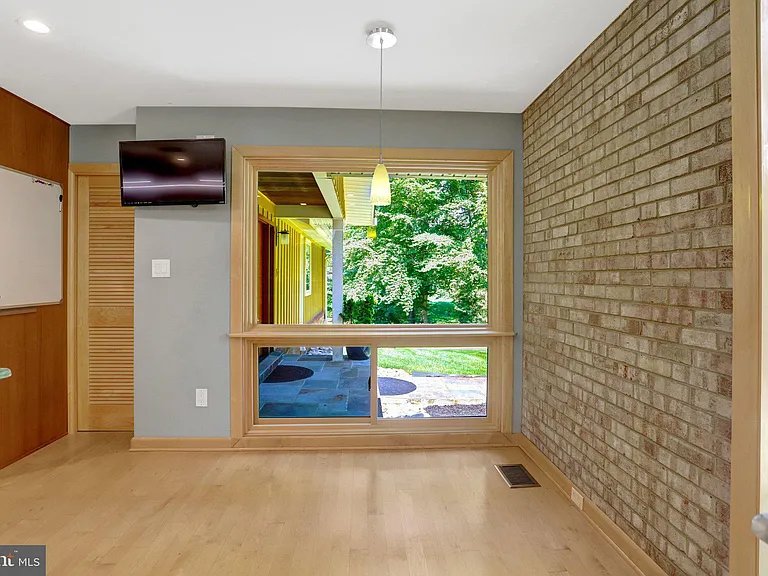 6030 Berwynd Rd — Photo 22