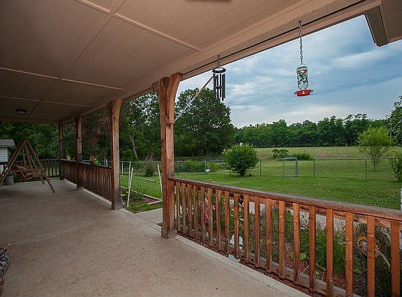 Lovely covered front porch 