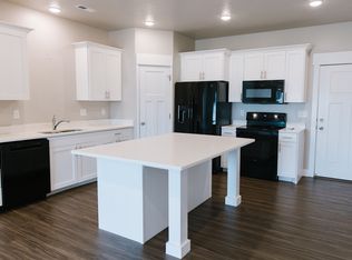 1727 E Talon Way, Eagle Mountain, UT 84005