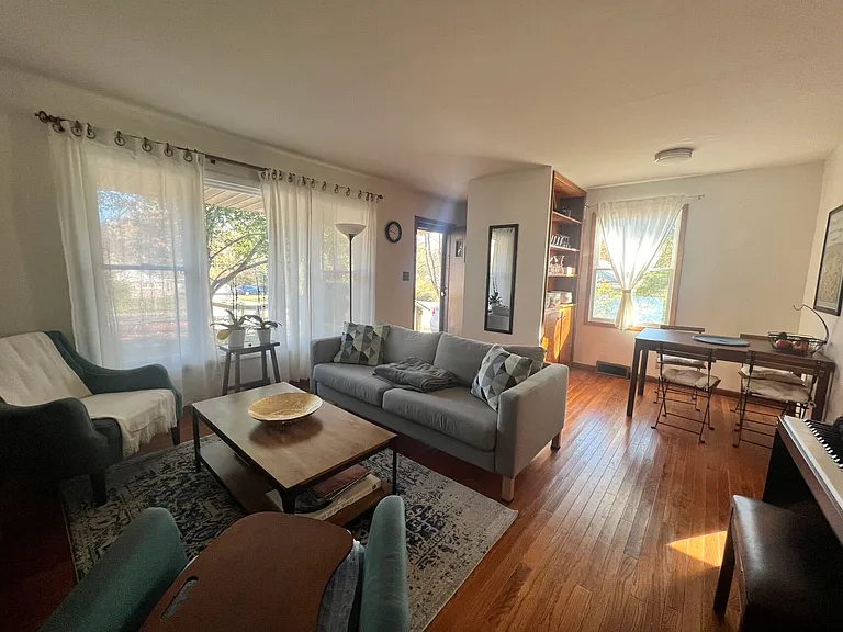 411 N Hillsdale Dr — Photo 19