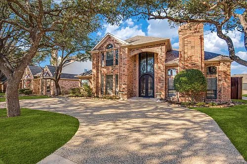 4581 Hallmark Dr Photo 1