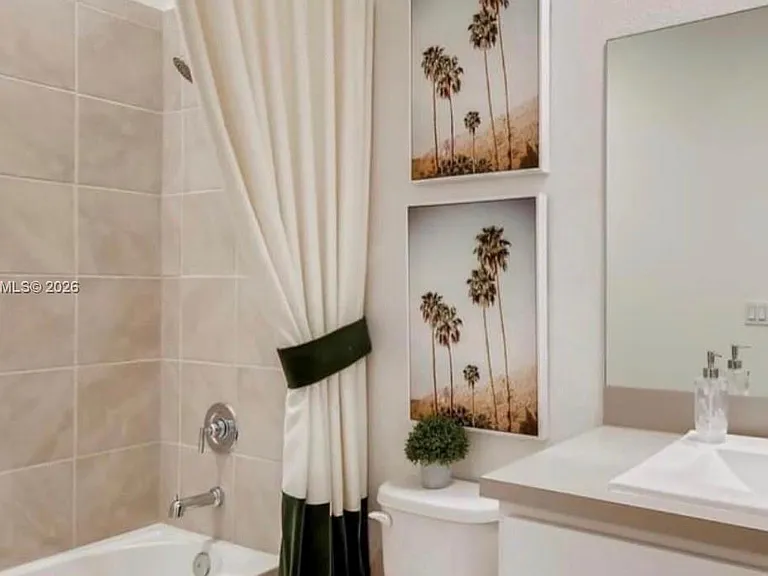 1116 SW 7th Ct — Photo 9