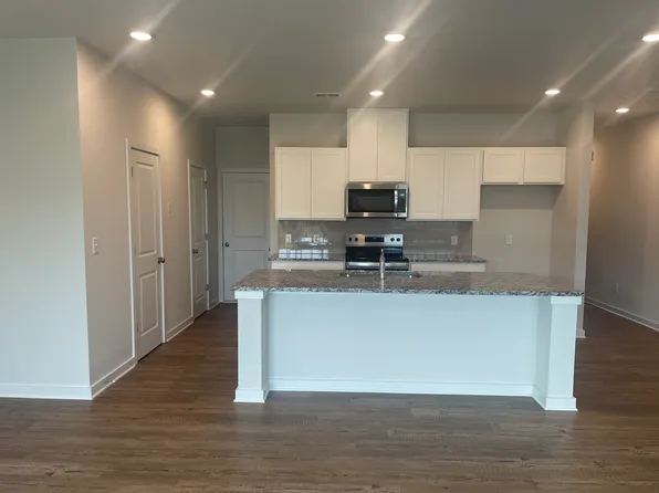 25 Founders Dr, Dawsonville, GA 30534