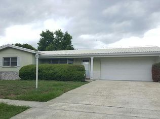 8930 Briarwood Dr, Seminole, FL 33772