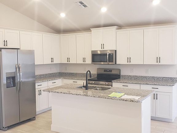 3rd image of 4962 Sutherland St Lot 72