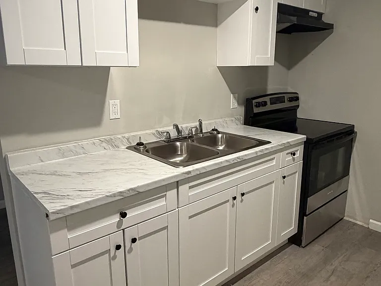 1701 Ellis St #A — Photo 3