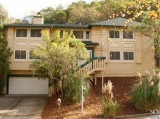 27 Wentworth Ln, Novato, CA 94949
