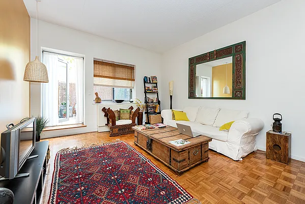 Rented by Nest Seekers International | media 17