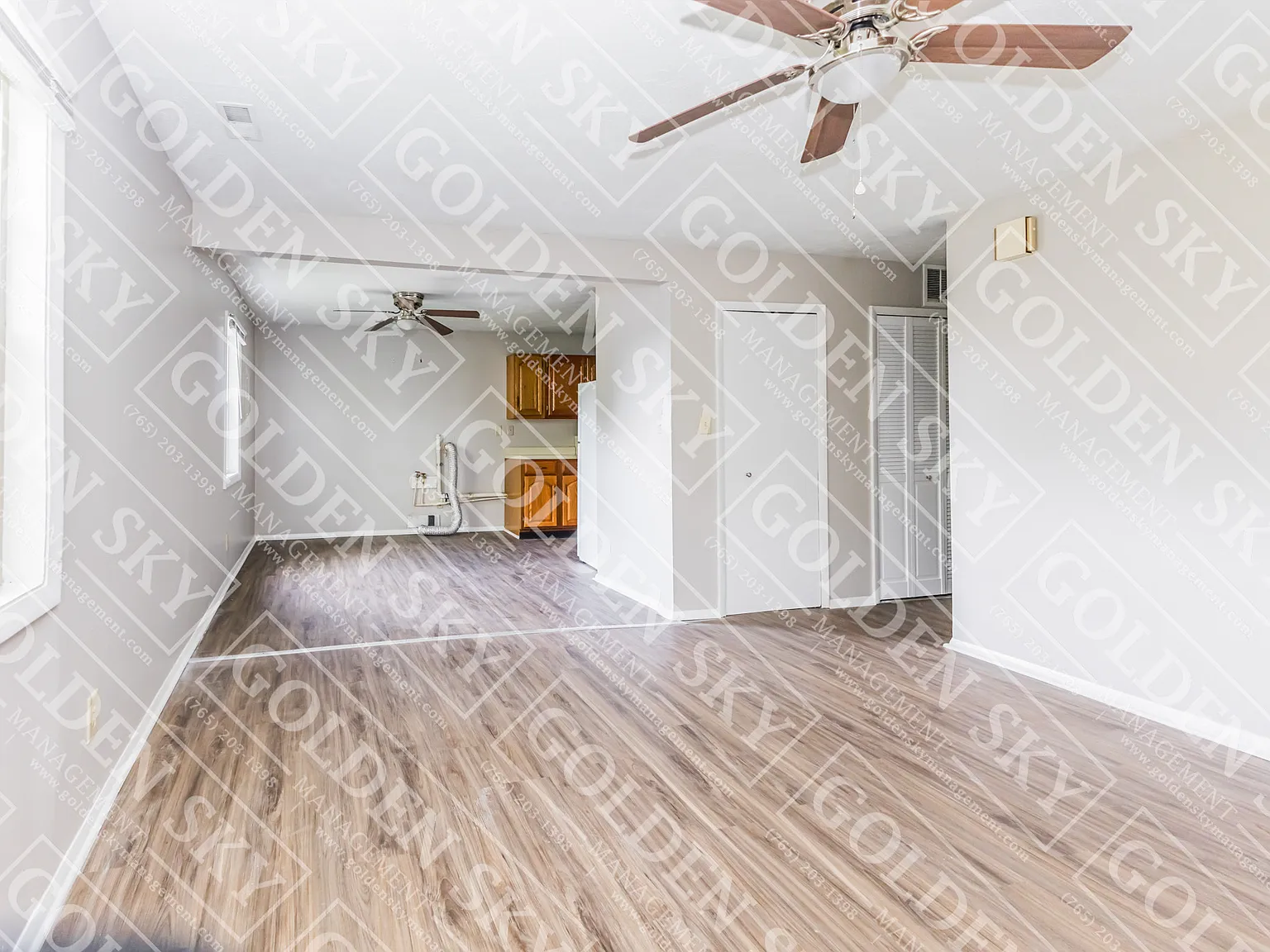1430 W 14th St — Photo 3