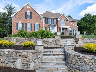 55 Mohawk Path, Holliston, MA, 01746